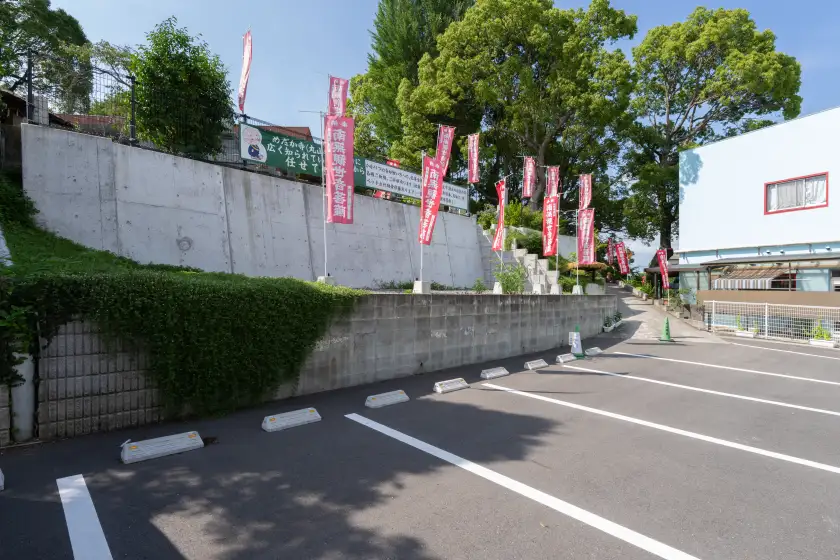 めだか寺併設の駐車場